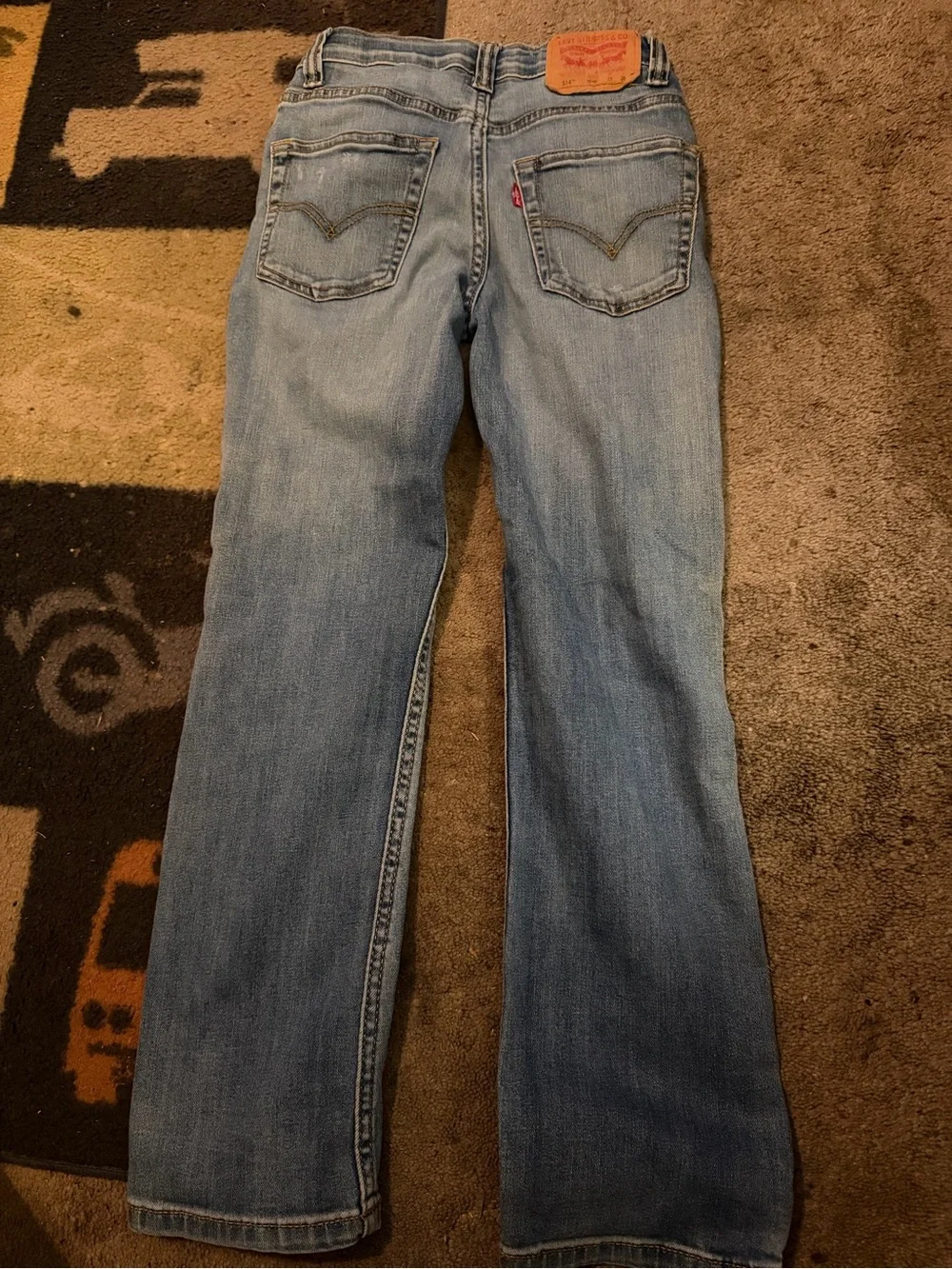 Levis straight leg